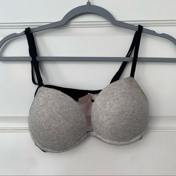 PINK Victoria's Secret Other - PINK SUPER PUSH UP BRA